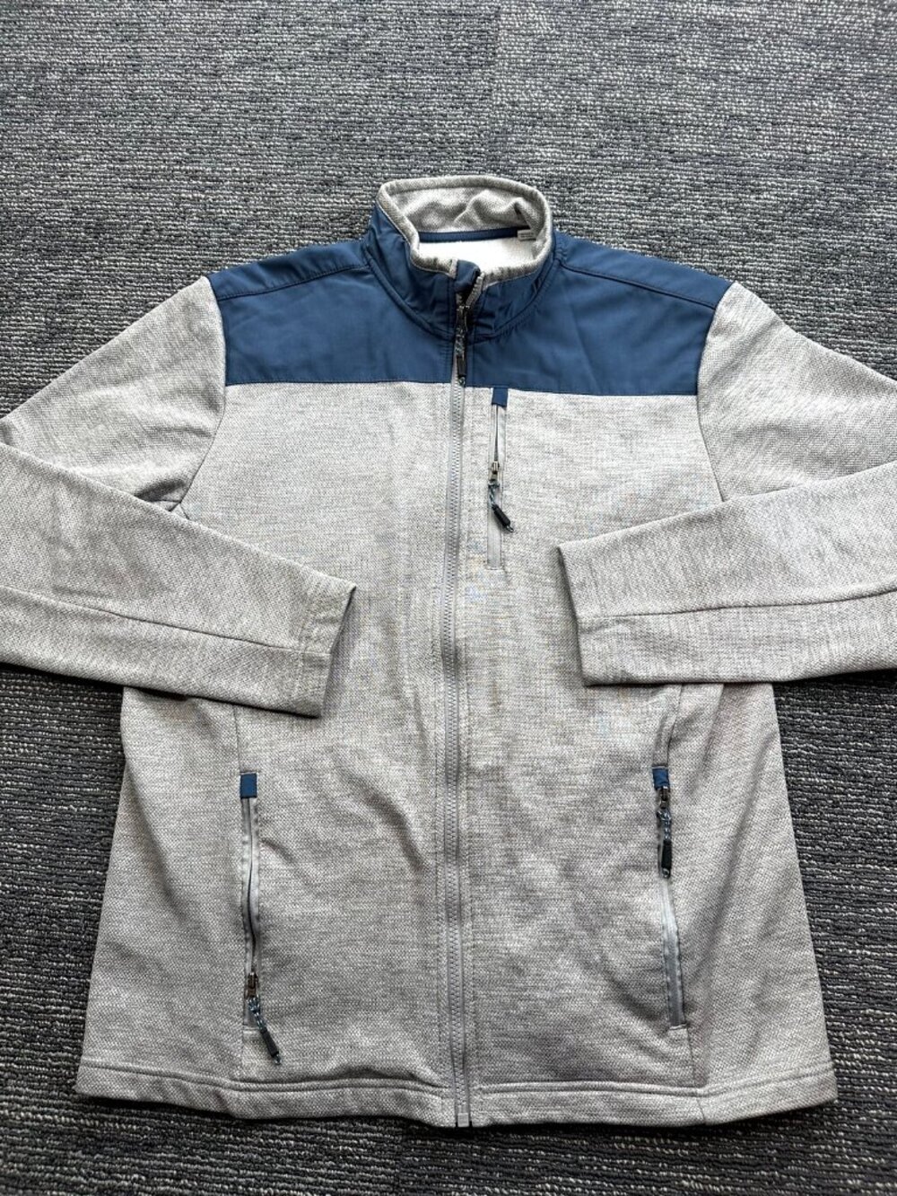 Orvis Classic Collection Mens M Gray Navy Full Zip Fleece Jacket Outdoor